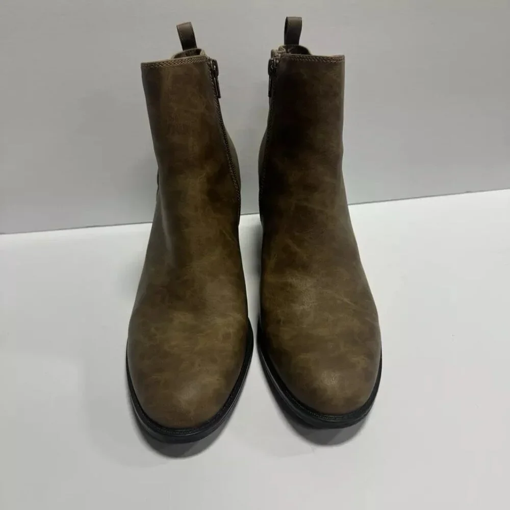 BareTraps Womens Rhoslyn Boot Taupe Size 10 M